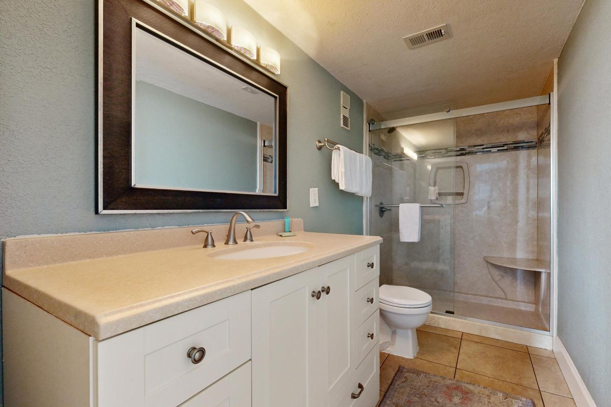 Dolphin Point Apartment Destin Room photo